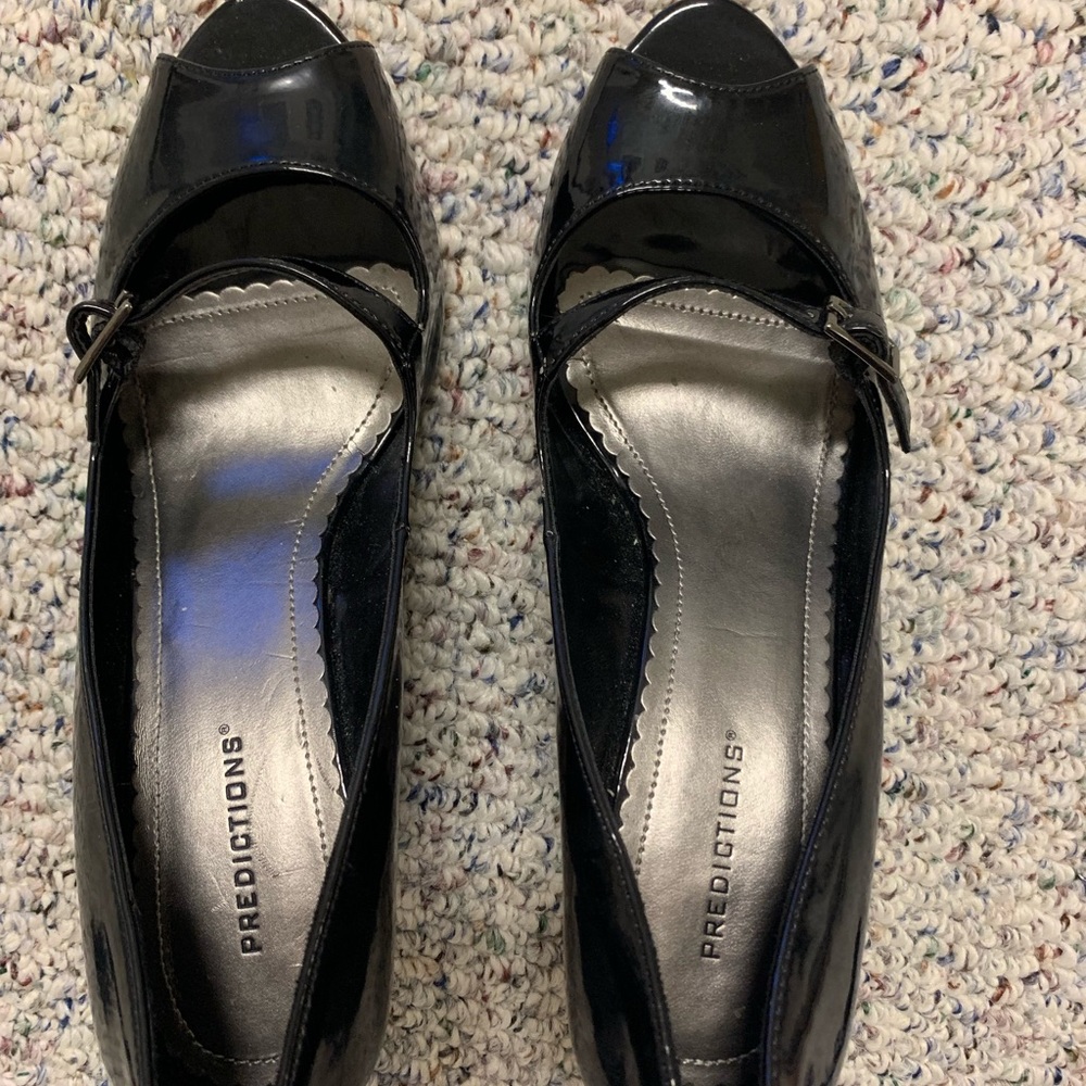 Black shoes
